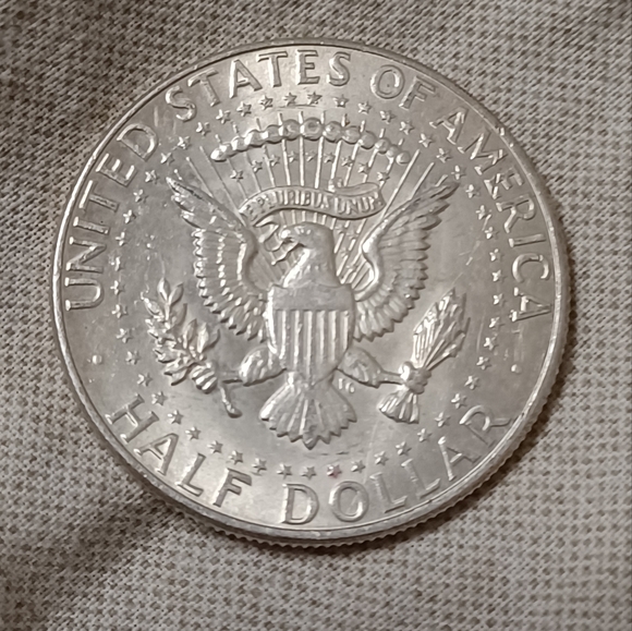 1964 Kennedy half dollar - Picture 2 of 2